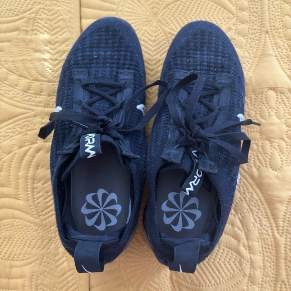 NIKE AIR VAPORMAX 2021 - Picture 5 of 6